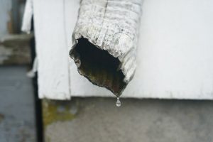 drop on downspout